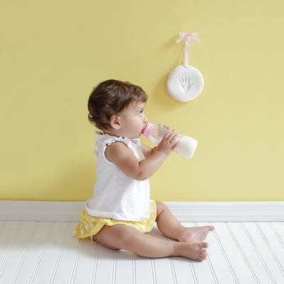 baby's first Christmas gift guide includes Pearhead's babyprints keepsakes