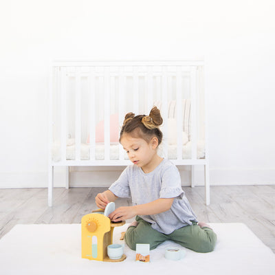 barista-in-training wooden coffee set