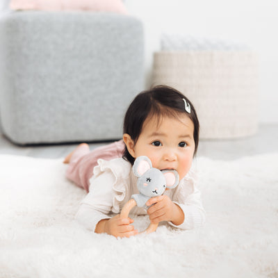 mouse wooden teether