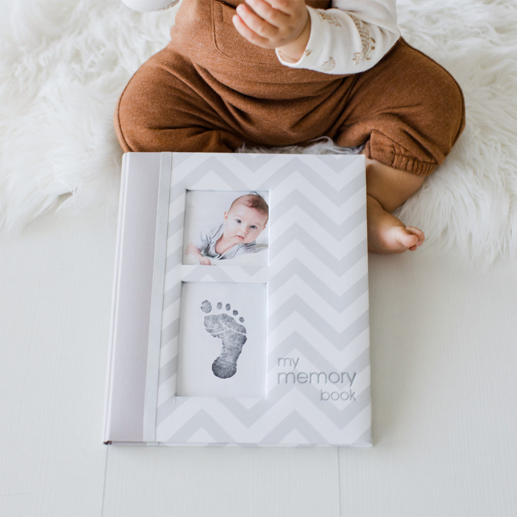 Pearhead Newborn Baby Handprint ou empreinte Clean-Touch encre Pad, 2  utilisations, aucun mess et bébé sûr, encre bleu
