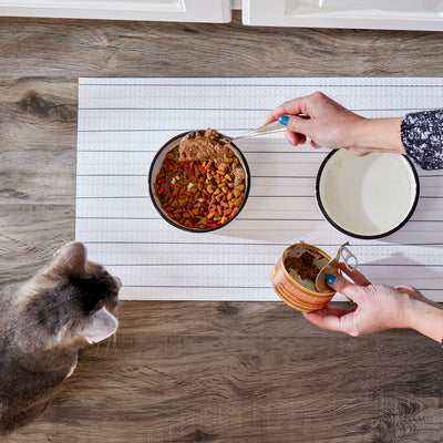 striped food mat