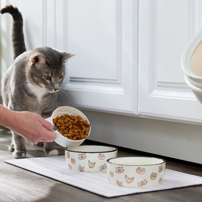 striped food mat