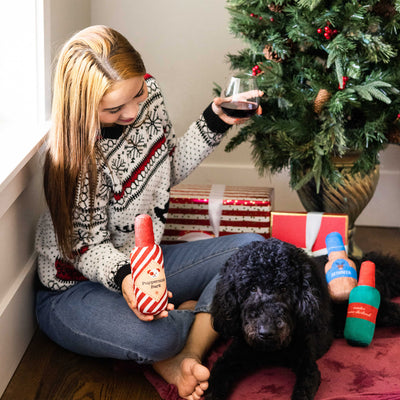 holiday spirits dog toy set