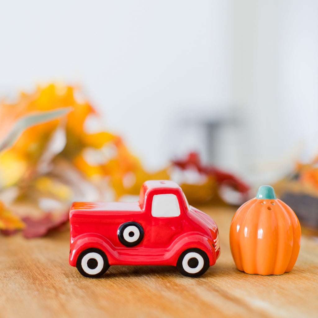 pumpkin truck salt and pepper shakers