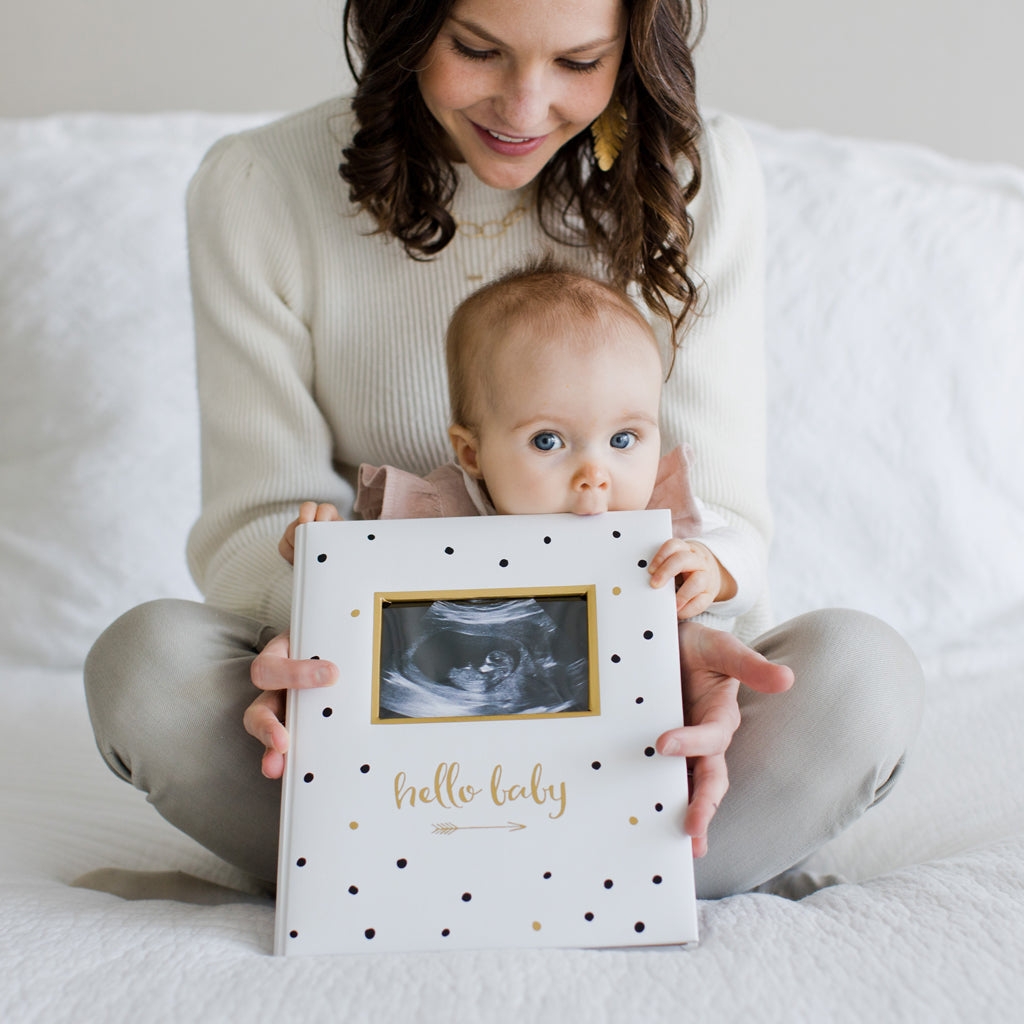 polka dot baby book – Pearhead