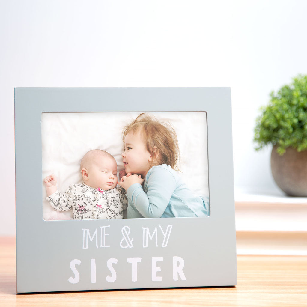 Pearhead's "Me and My Sister" Sentiment Frame
