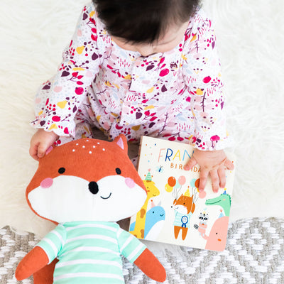 Pearhead's fox plush/book set