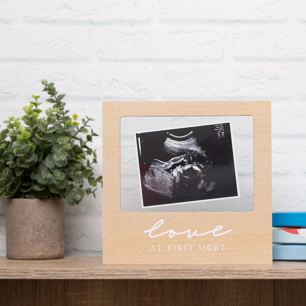 Pearhead's floating sonogram frame