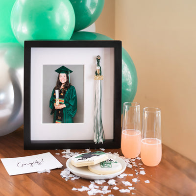 photo tassel frame